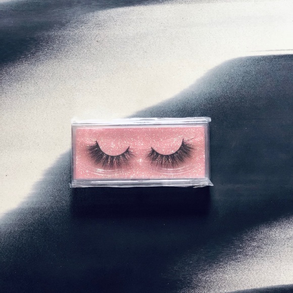 SOLD - 3D Mink False Lashes - BNIB